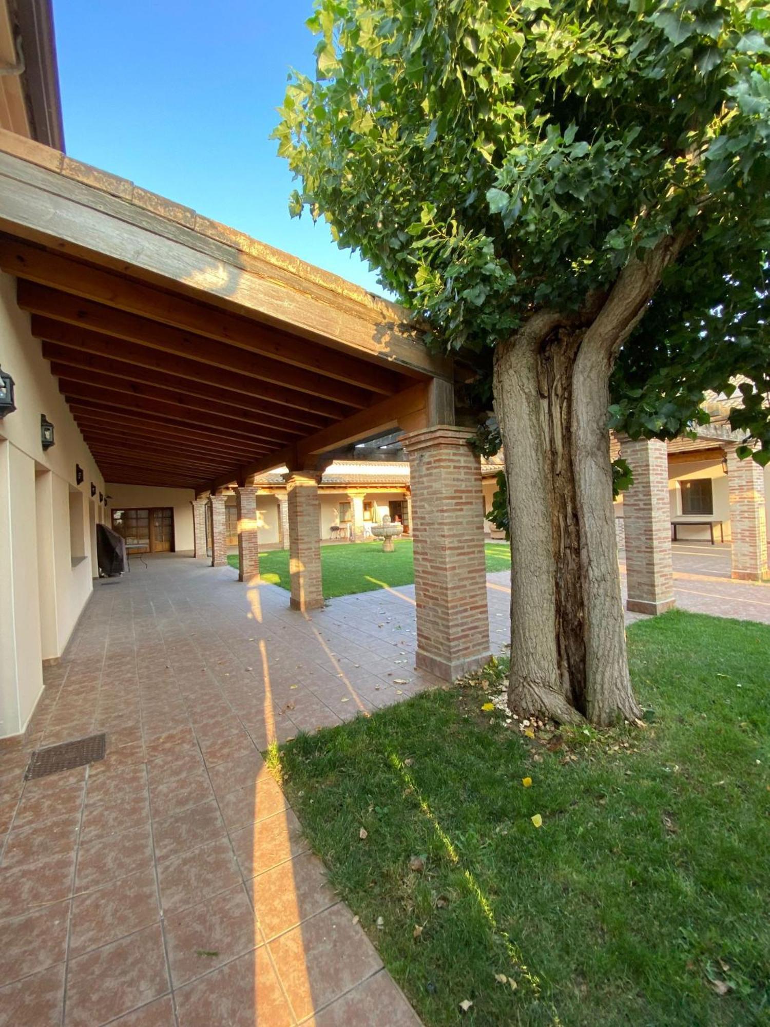 Casas Olmo Y Fresno Jardin Y Piscina A 17 Kilometros De Salamanca Exteriör bild