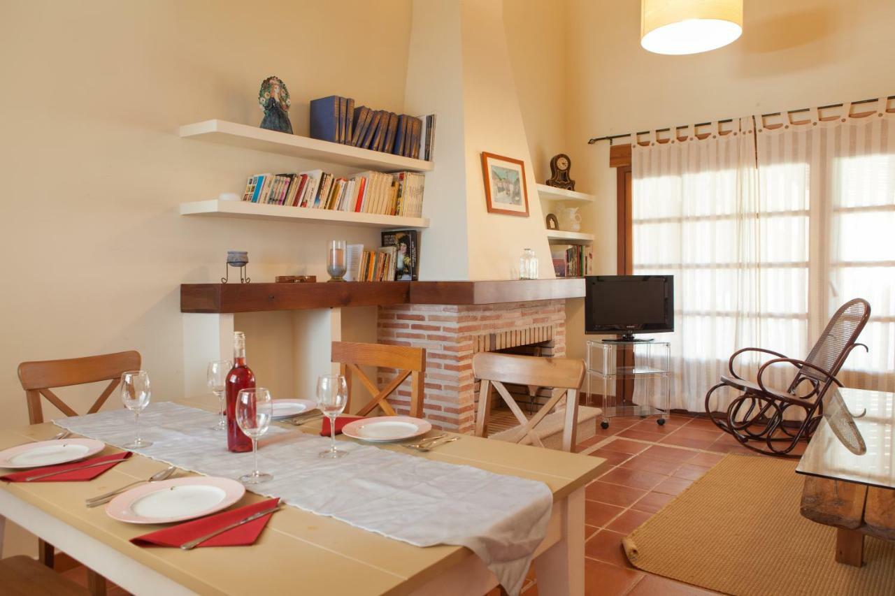 Casas Olmo Y Fresno Jardin Y Piscina A 17 Kilometros De Salamanca Exteriör bild