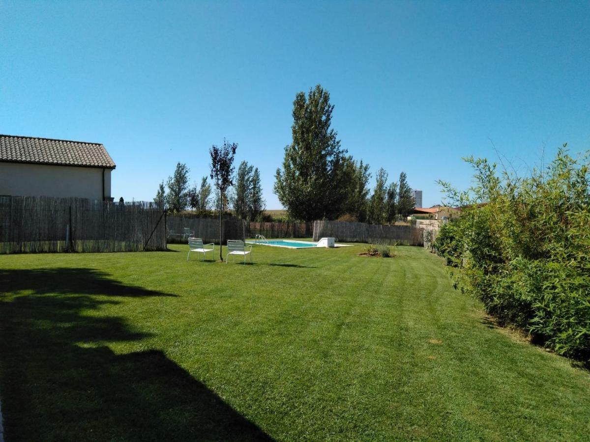 Casas Olmo Y Fresno Jardin Y Piscina A 17 Kilometros De Salamanca Exteriör bild